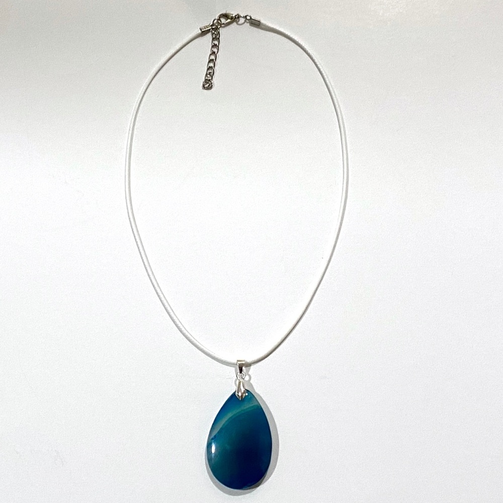 ⭐️Ocean colored Agate pendant necklace - Picture 6 of 7